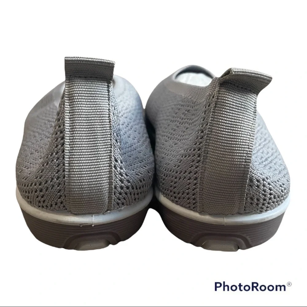 𝅺real comfort by Chadwick slip on shoes NWOT